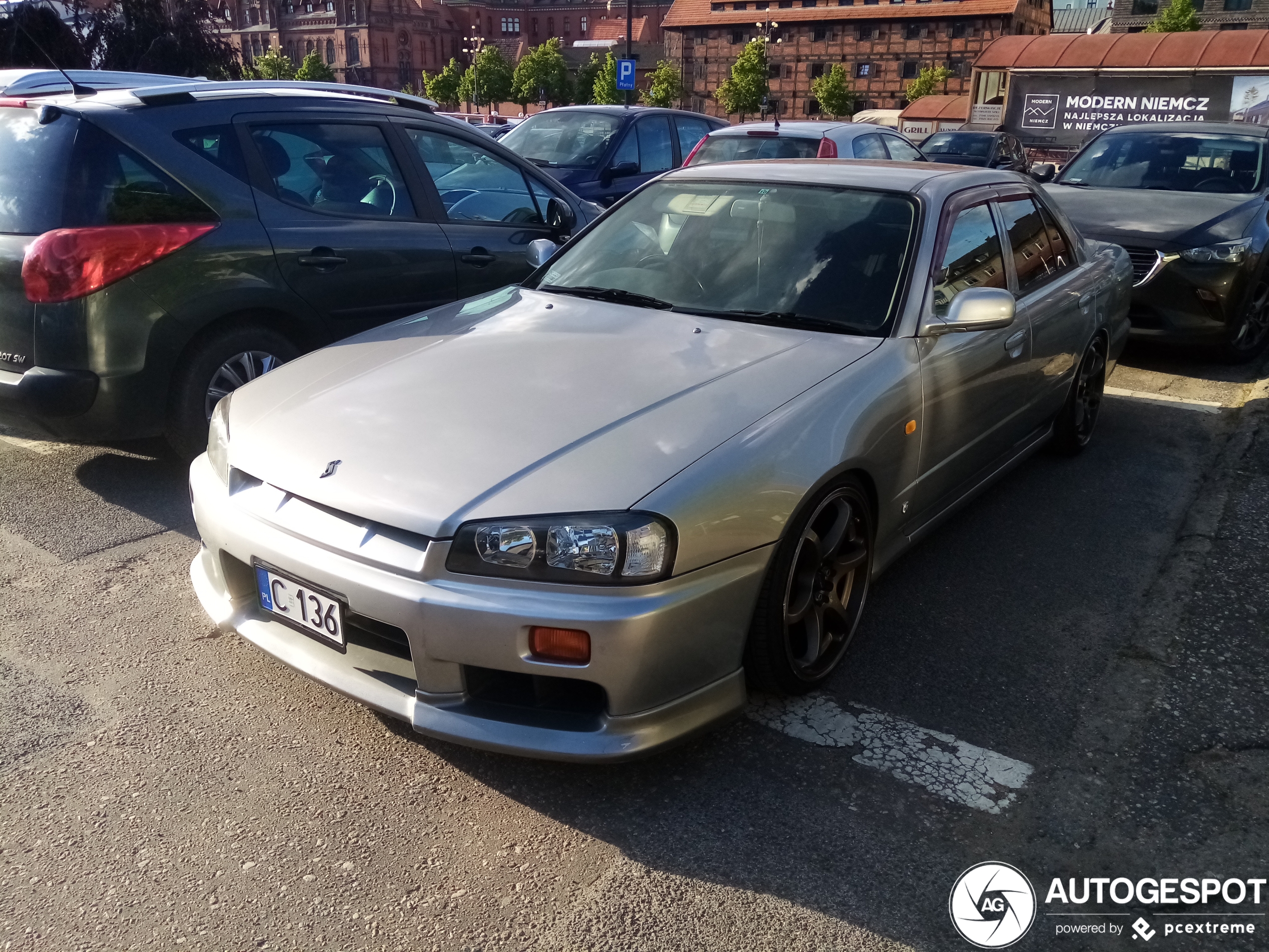 Nissan Skyline R34 Sedan