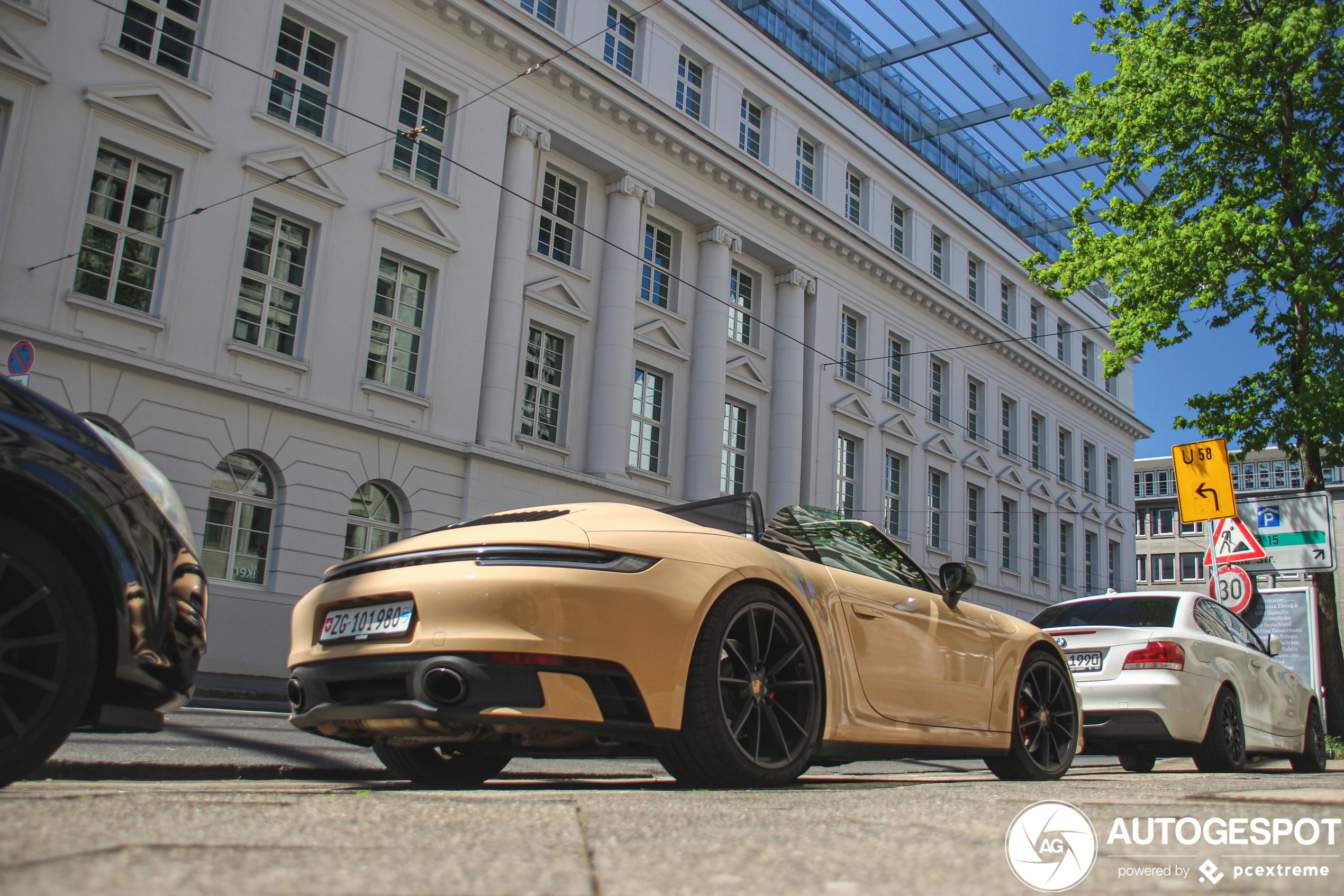 Porsche 992 Carrera 4S Cabriolet