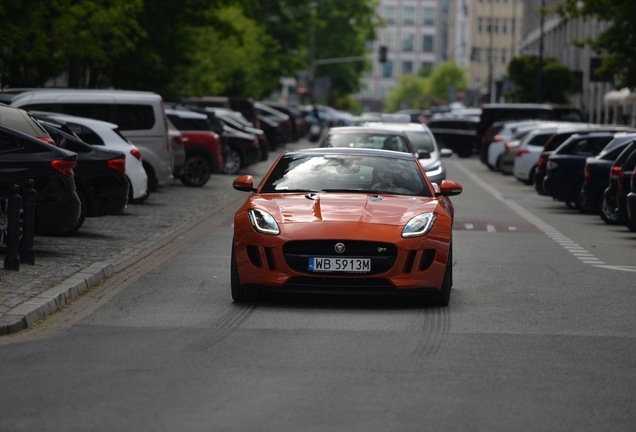 Jaguar F-TYPE R Coupé