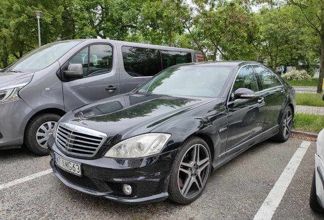 Mercedes-Benz S 63 AMG W221