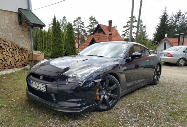 Nissan GT-R