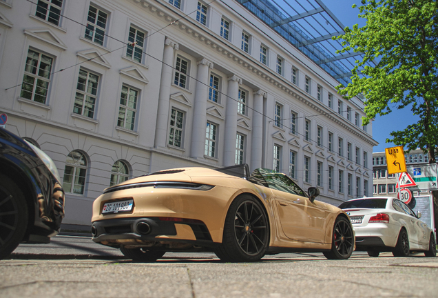 Porsche 992 Carrera 4S Cabriolet