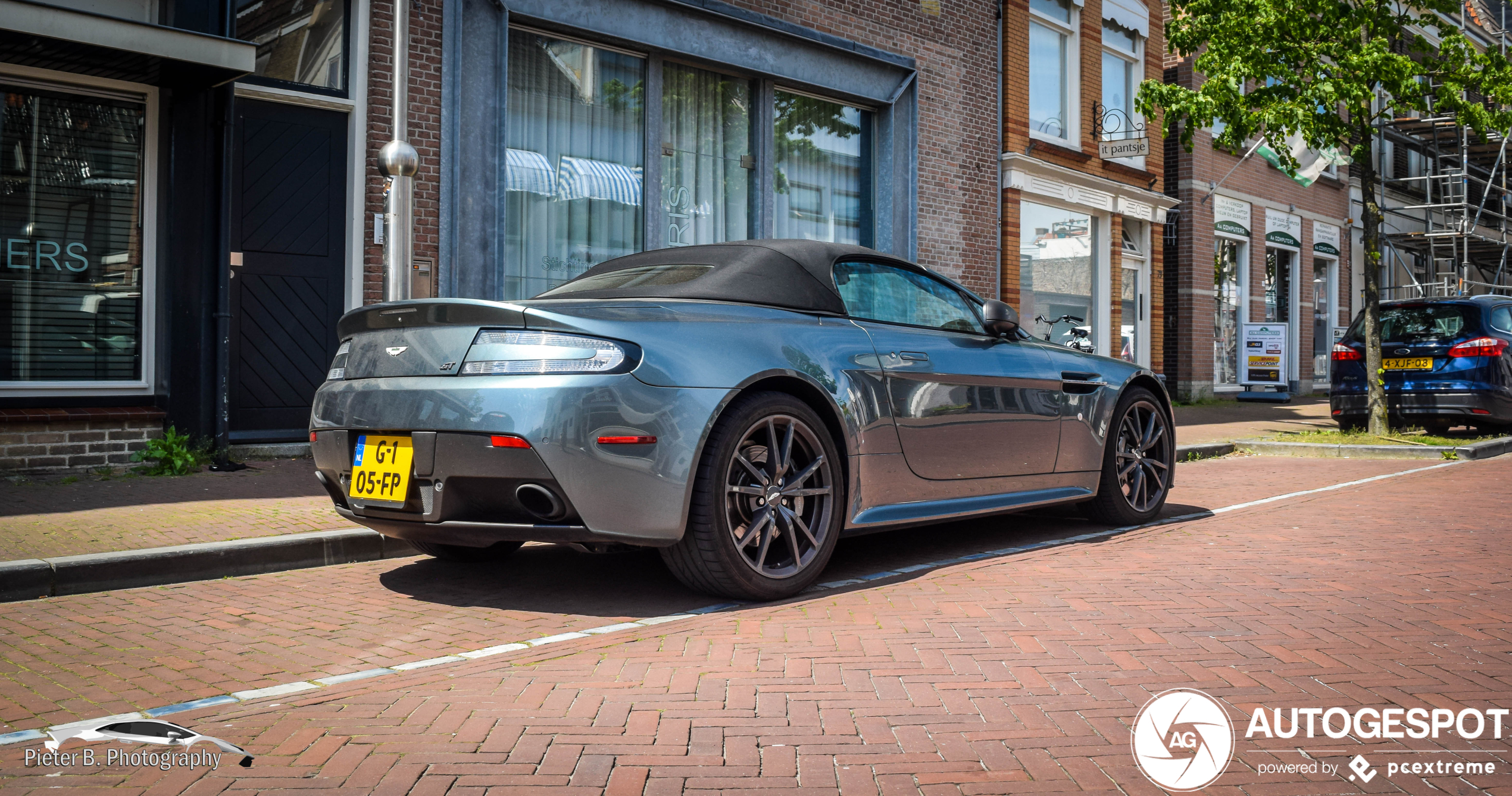 Aston Martin V8 Vantage GT Roadster