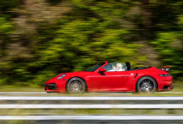 Porsche 992 Turbo S Cabriolet