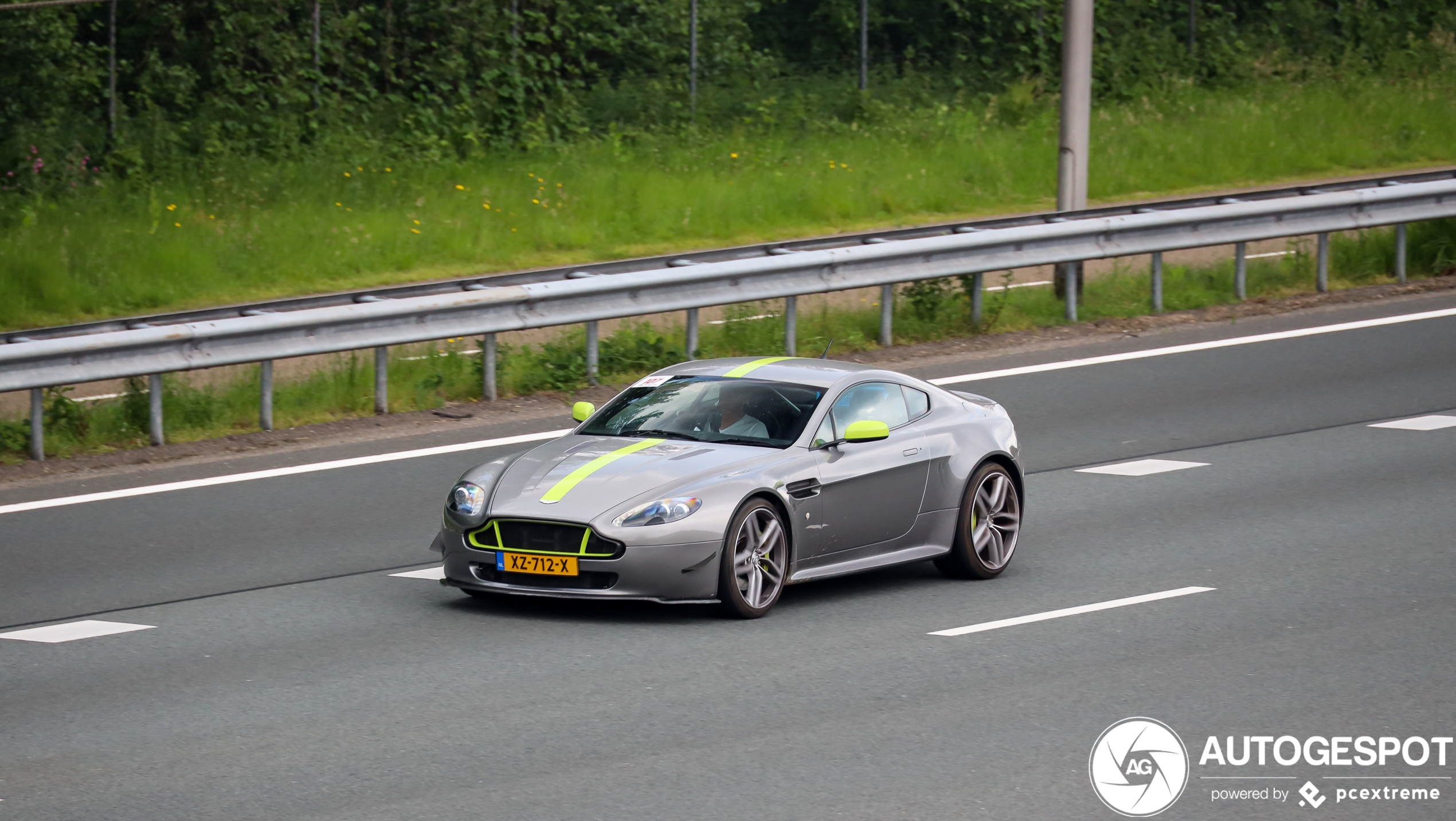 Aston Martin V8 Vantage