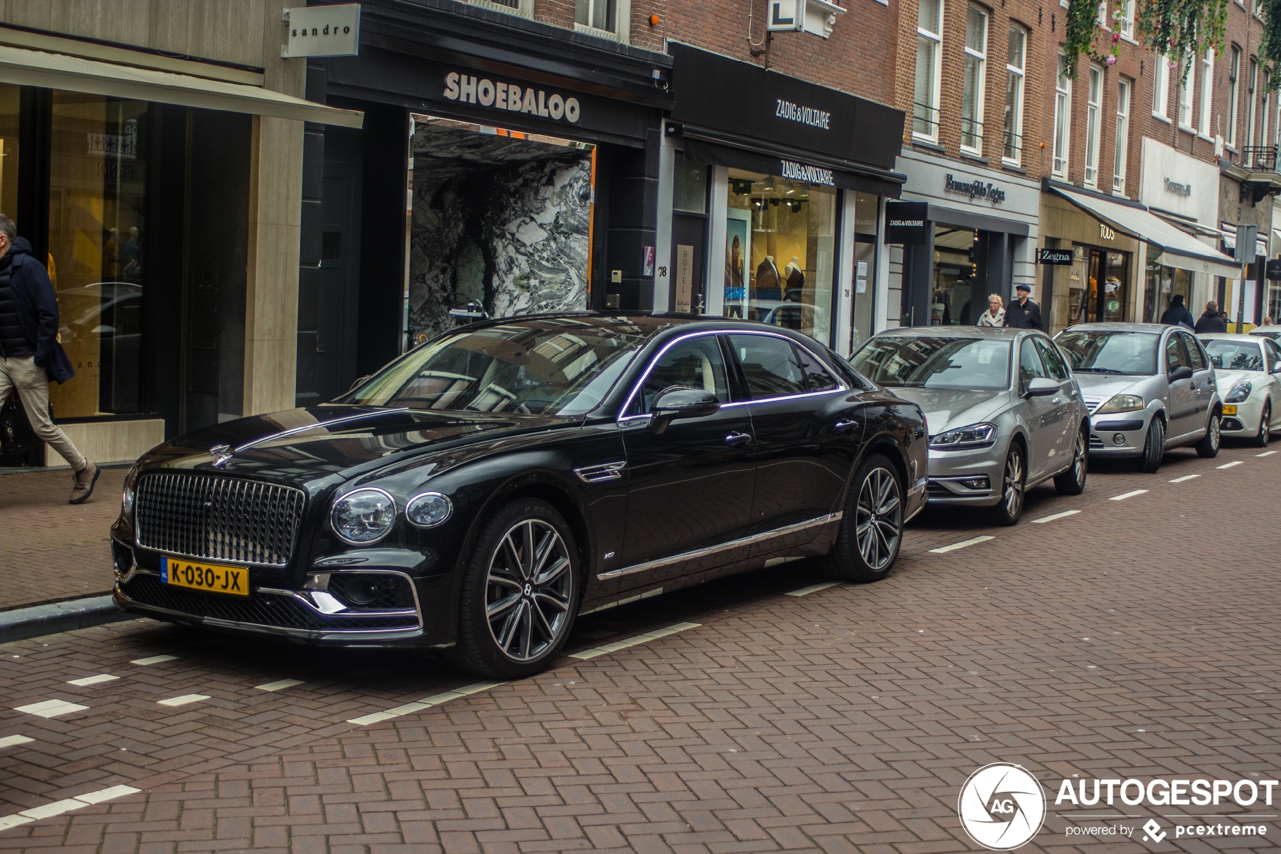 Bentley Flying Spur V8 2021