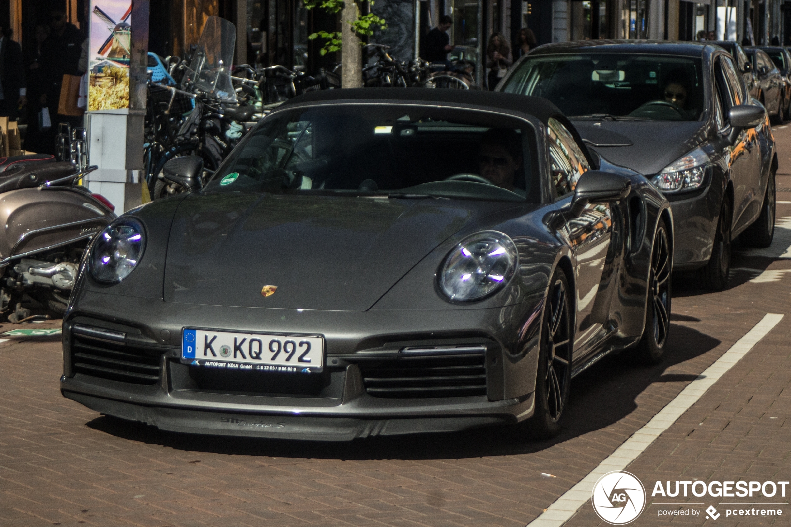 Porsche 992 Turbo S Cabriolet