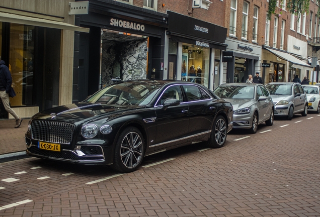 Bentley Flying Spur V8 2021