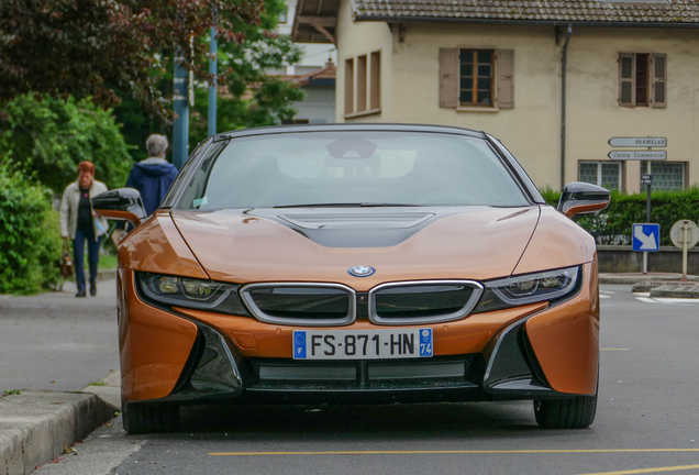 BMW i8 Roadster