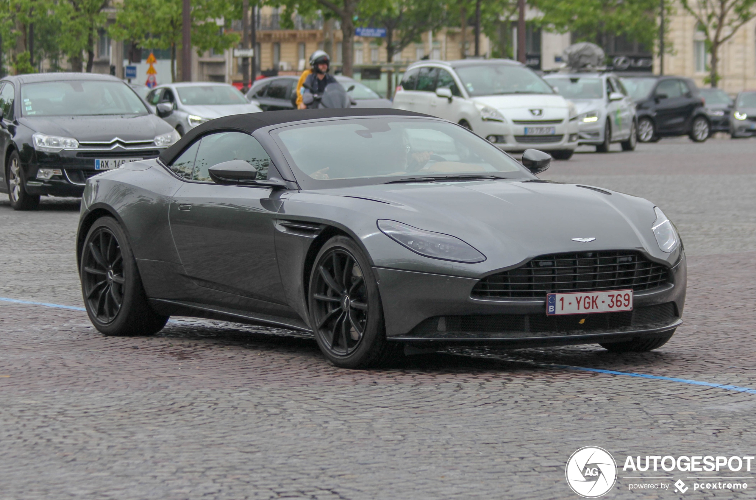 Aston Martin DB11 V8 Volante