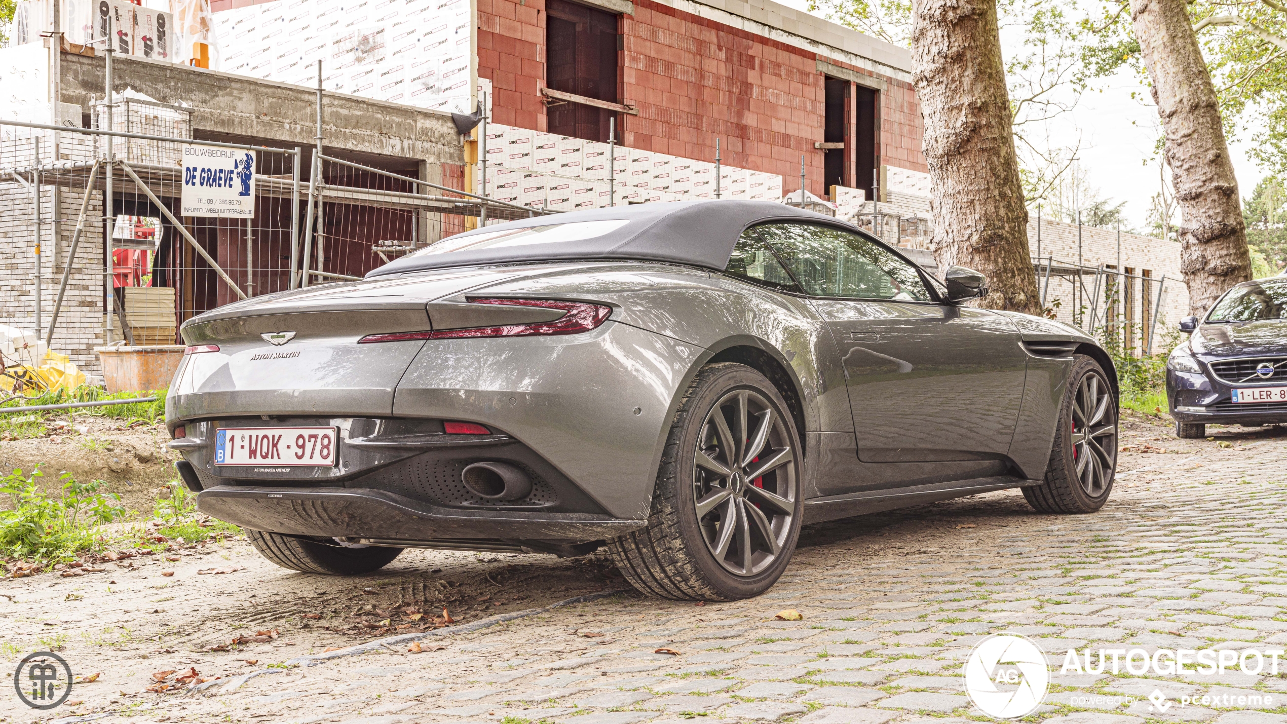 Aston Martin DB11 V8 Volante