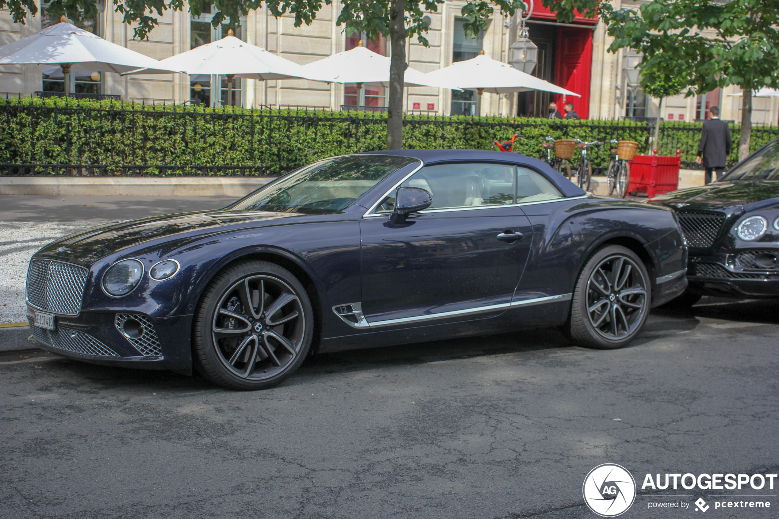 Bentley Continental GTC 2019