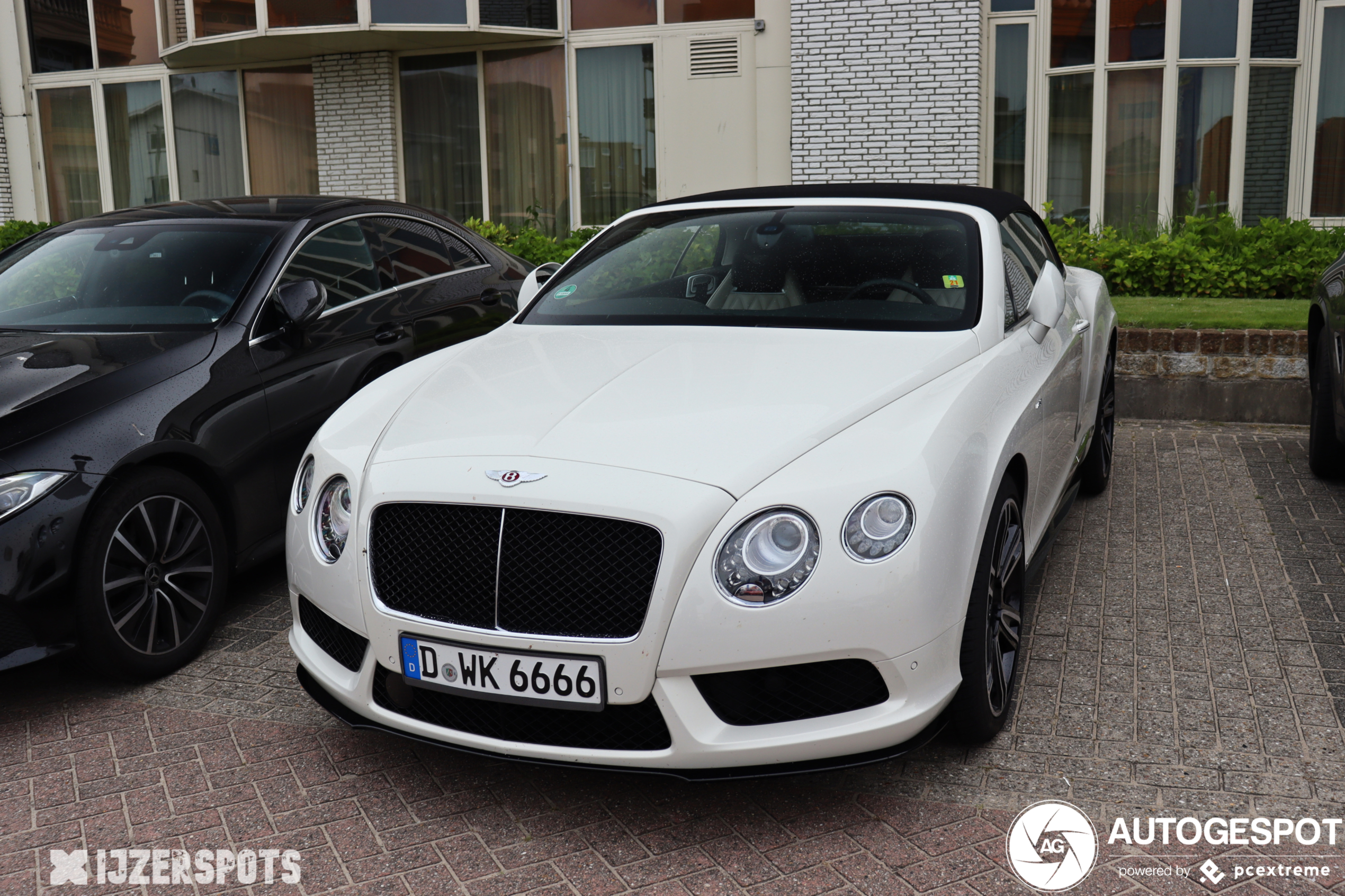 Bentley Continental GTC V8 S