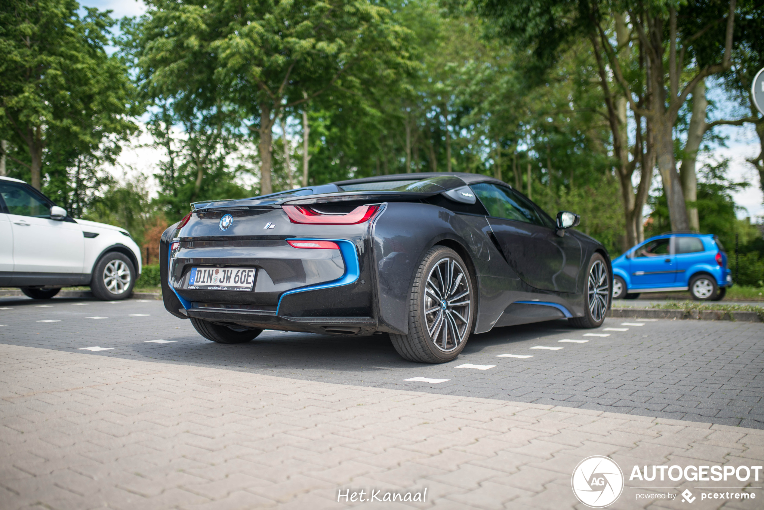 BMW i8 Roadster