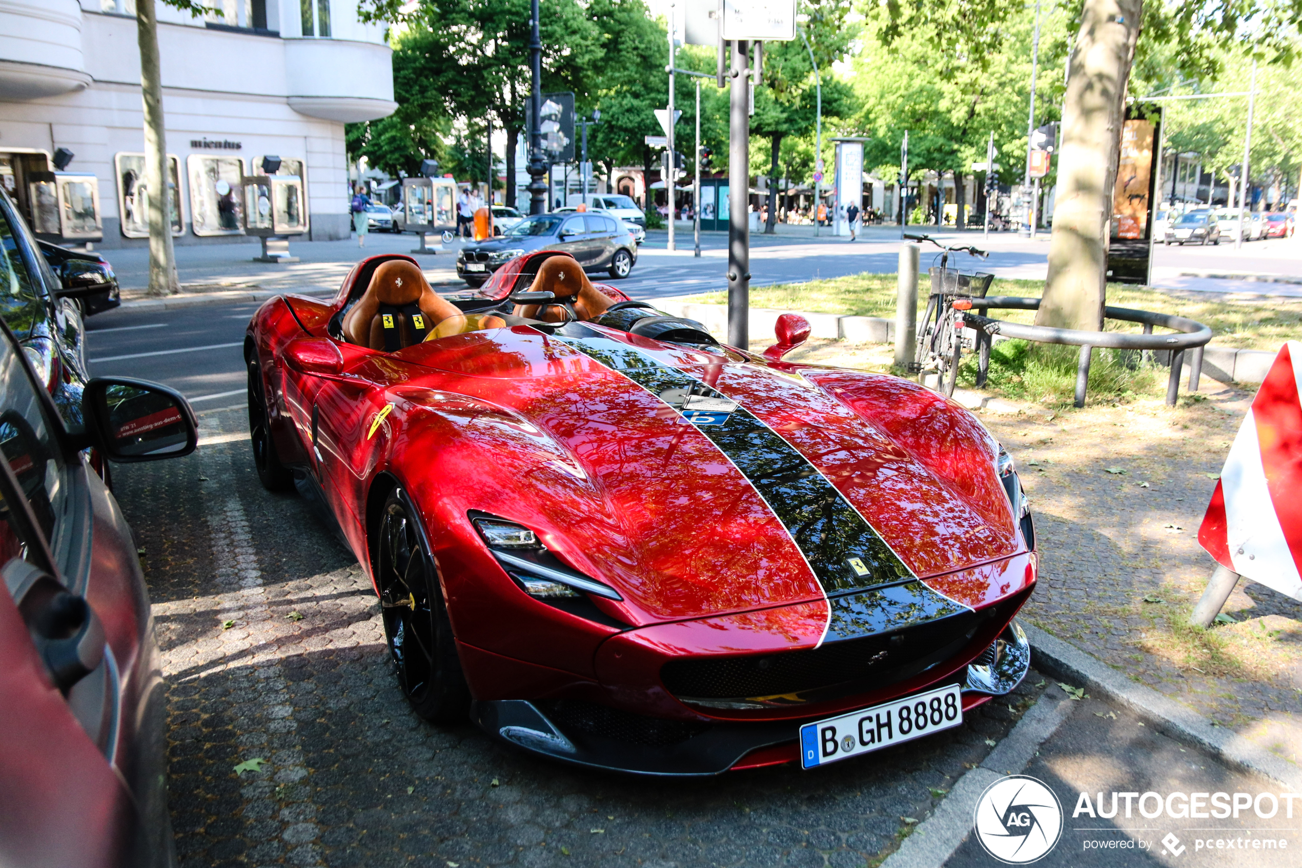 Weer een nieuwe Ferrari Monza SP2!