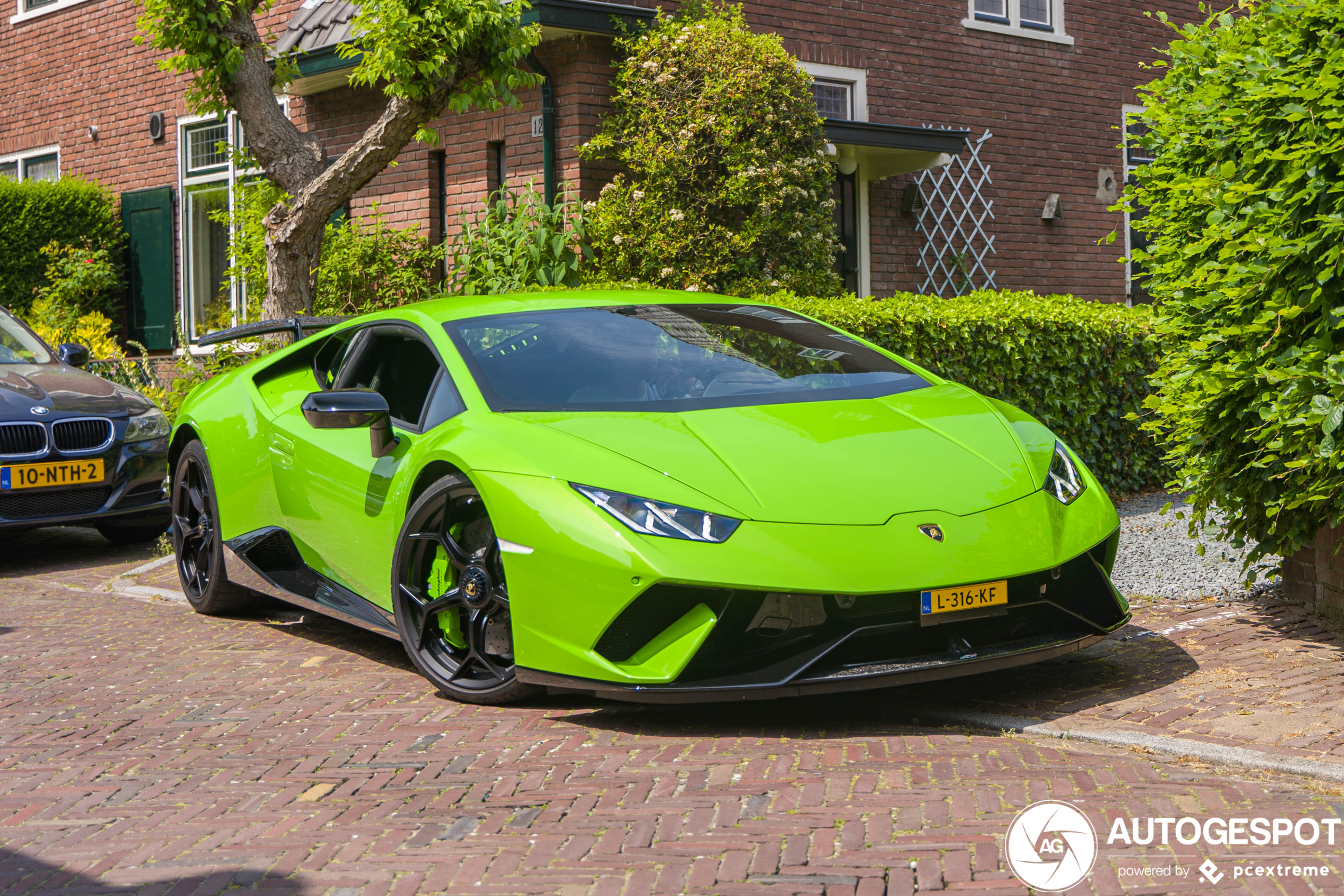 Lamborghini Huracán LP640-4 Performante