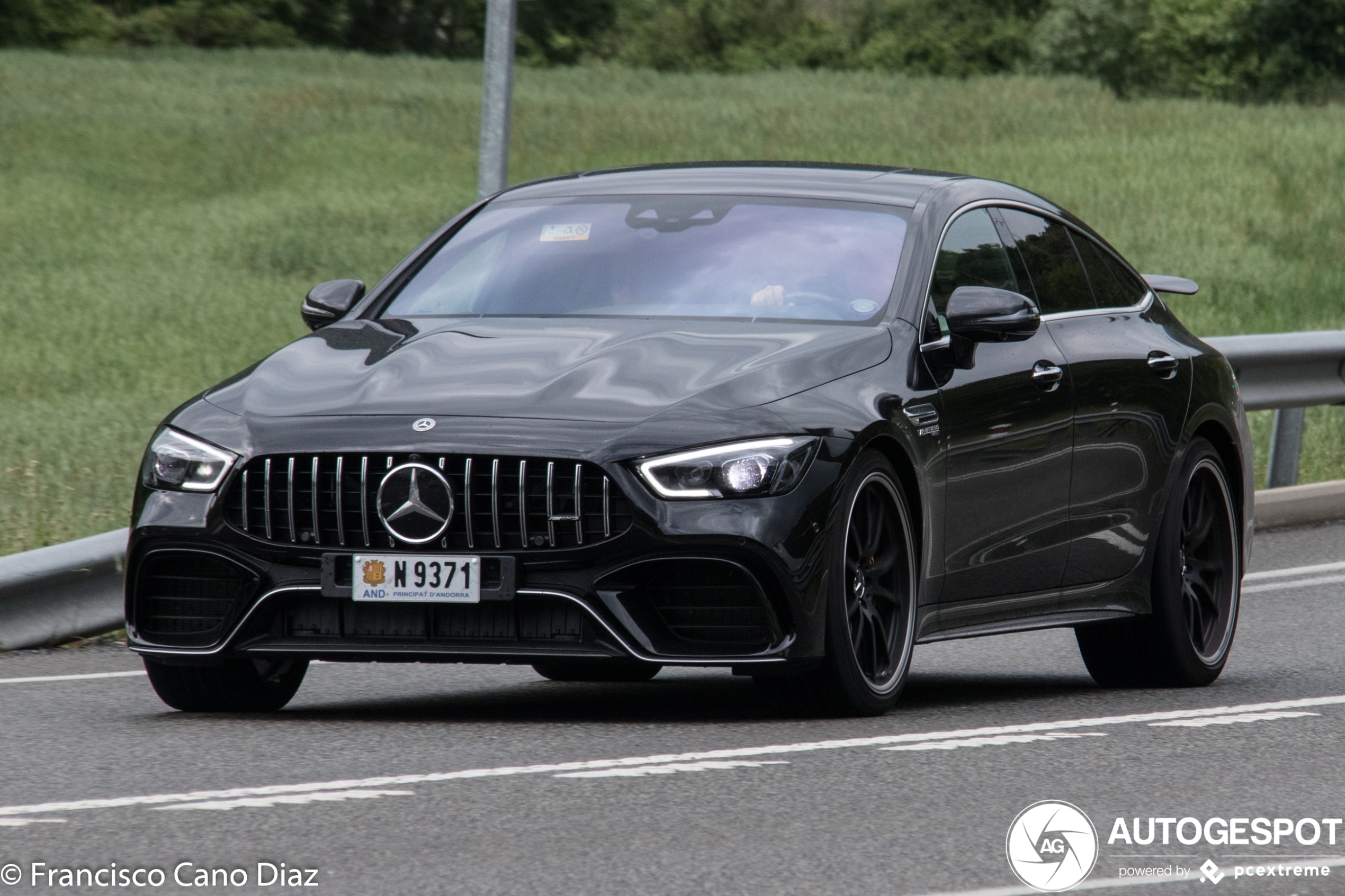 Mercedes-AMG GT 63 S X290