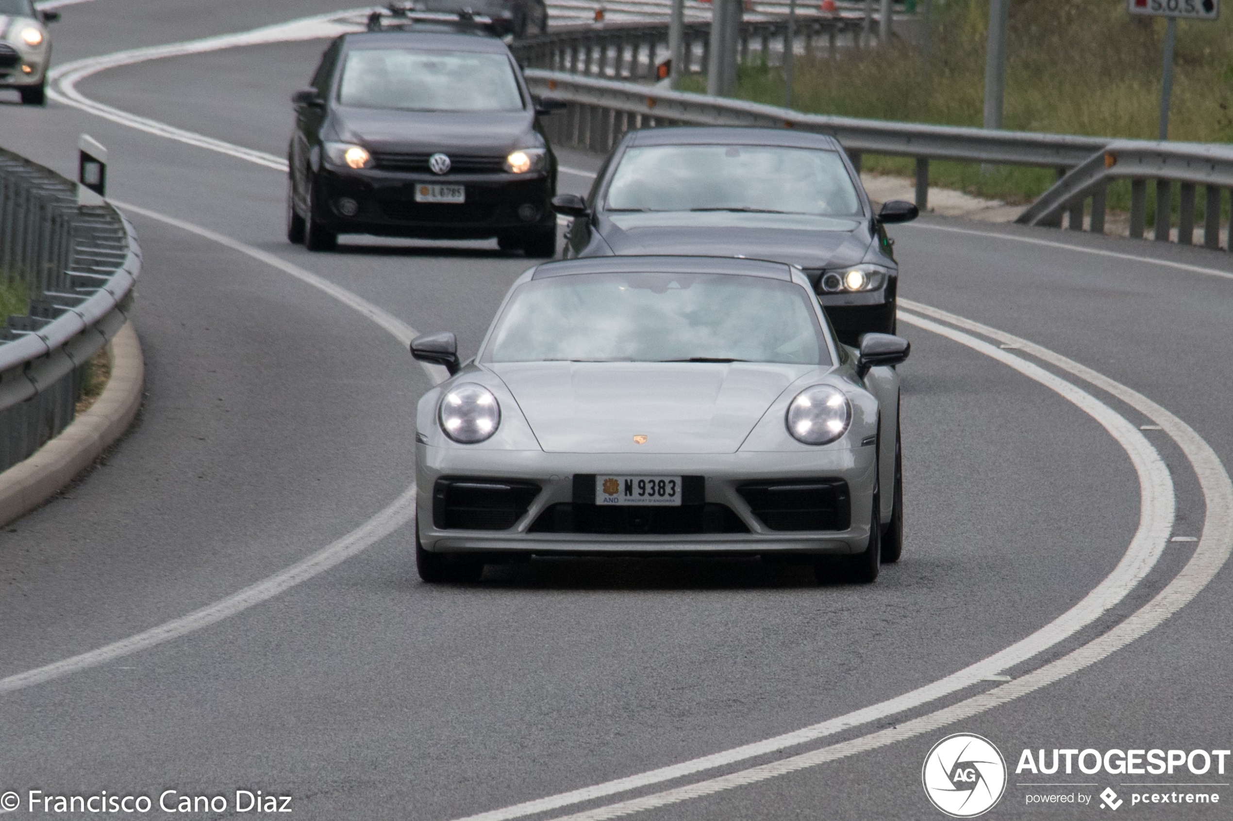 Porsche 992 Carrera 4S