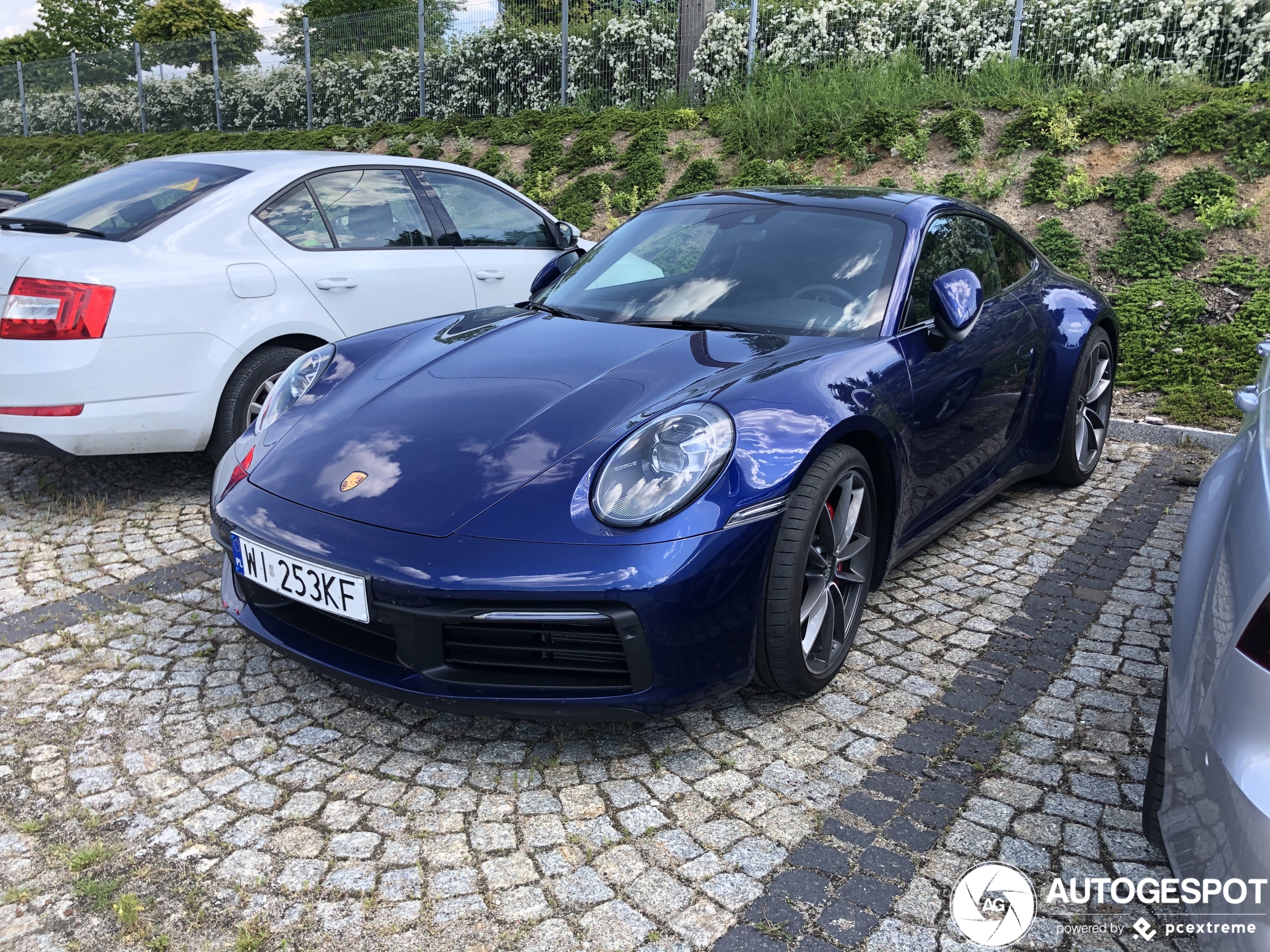 Porsche 992 Carrera 4S