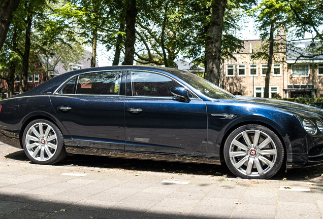 Bentley Flying Spur V8 S