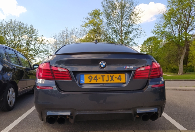 BMW M5 F10 2011