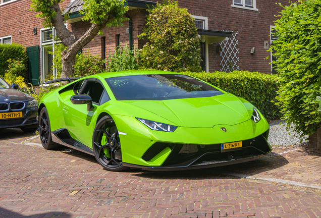 Lamborghini Huracán LP640-4 Performante