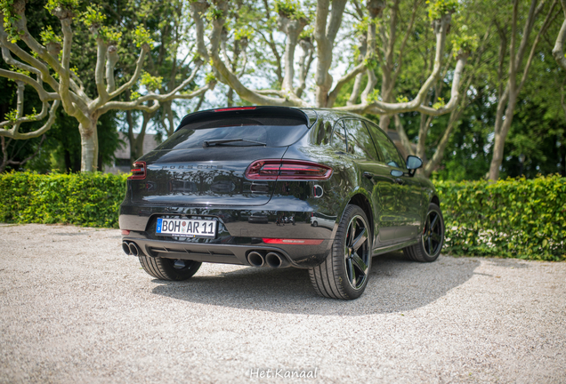 Porsche 95B Macan GTS