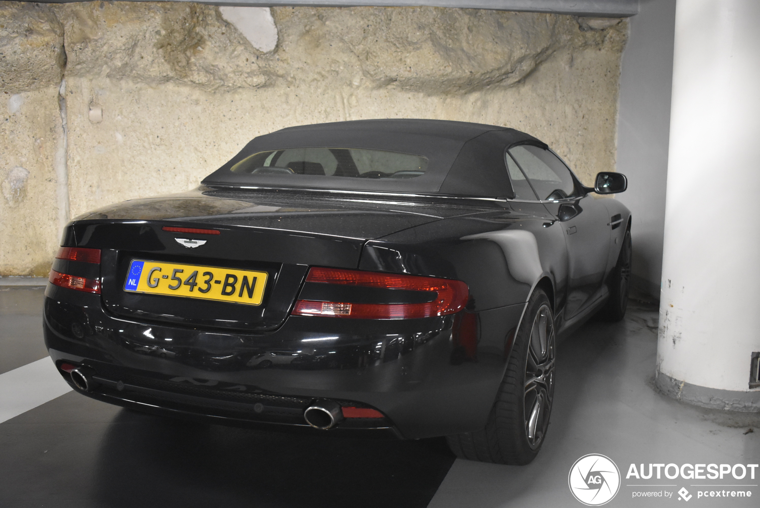 Aston Martin DB9 Volante