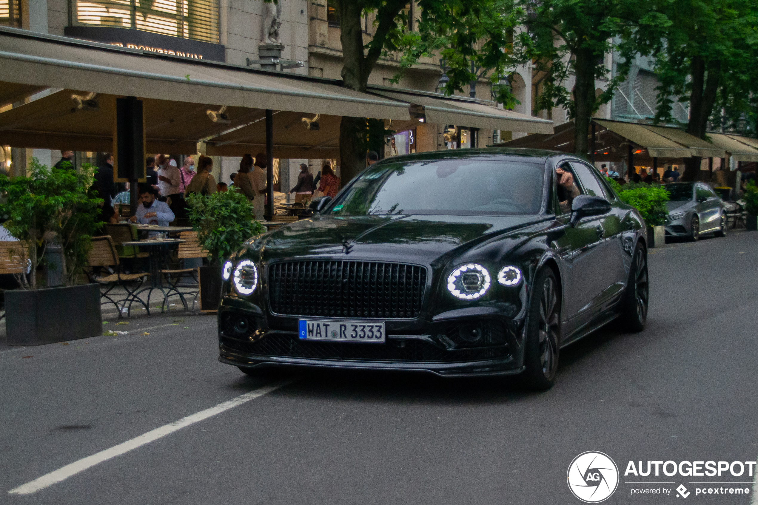 Bentley Flying Spur V8 2021