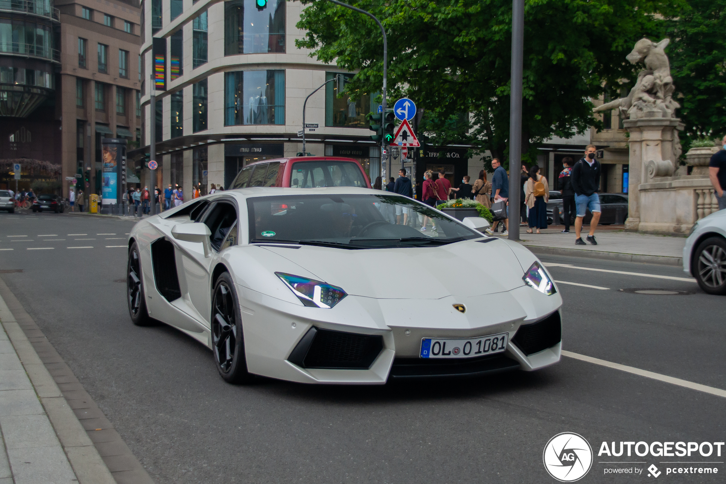 Lamborghini Aventador LP700-4