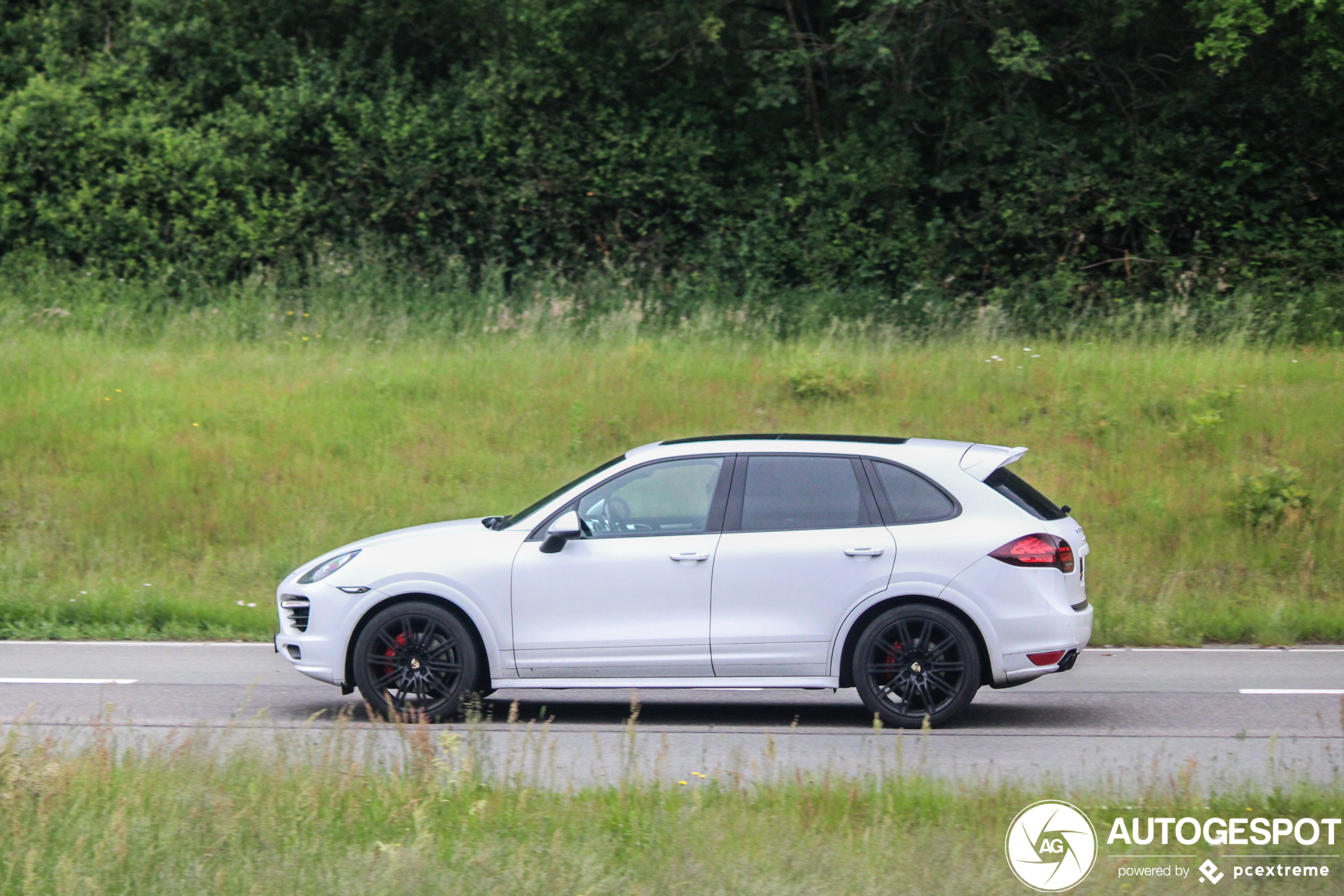 Porsche 958 Cayenne GTS