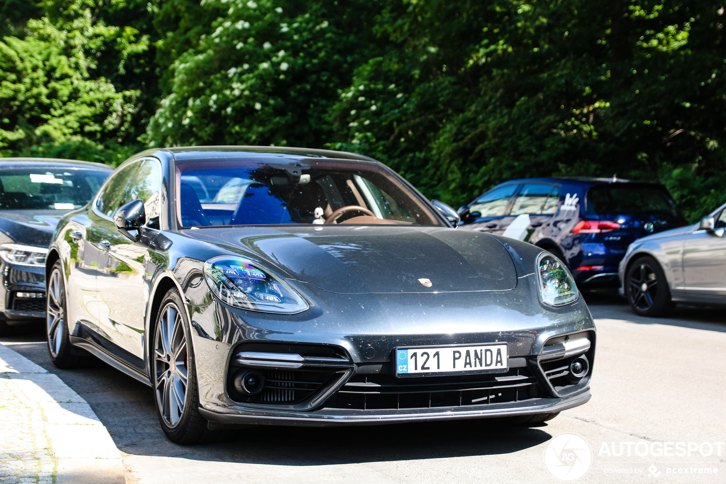 Porsche 971 Panamera Turbo