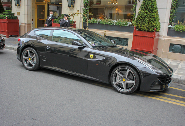 Ferrari FF