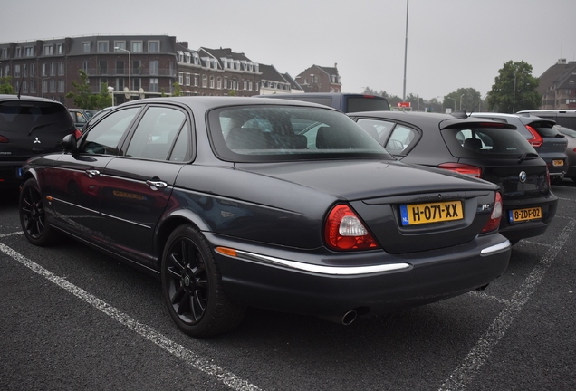 Jaguar XJR