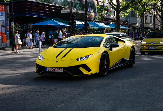 Lamborghini Huracán LP640-4 Performante