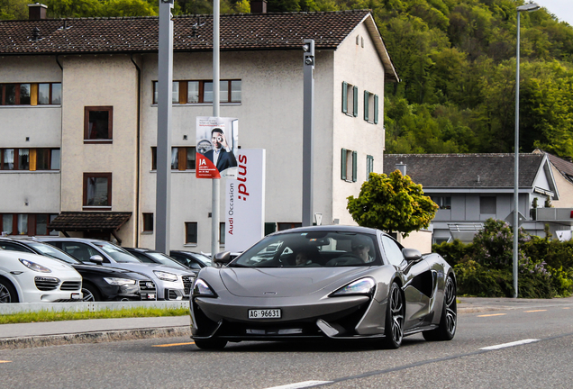 McLaren 570S