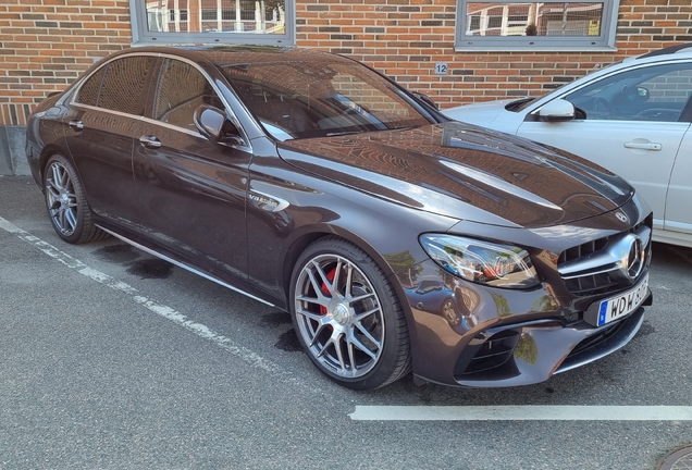 Mercedes-AMG E 63 S W213