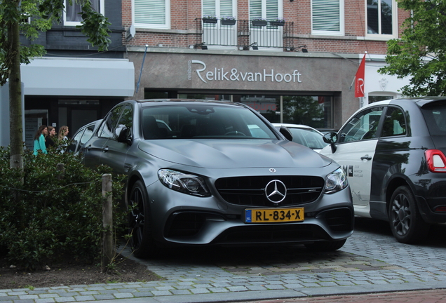 Mercedes-AMG E 63 S W213