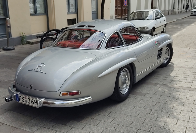 Mercedes-Benz 300SL Gullwing