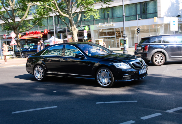 Mercedes-Benz S 63 AMG W221 2011