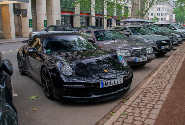 Porsche 992 Turbo Cabriolet