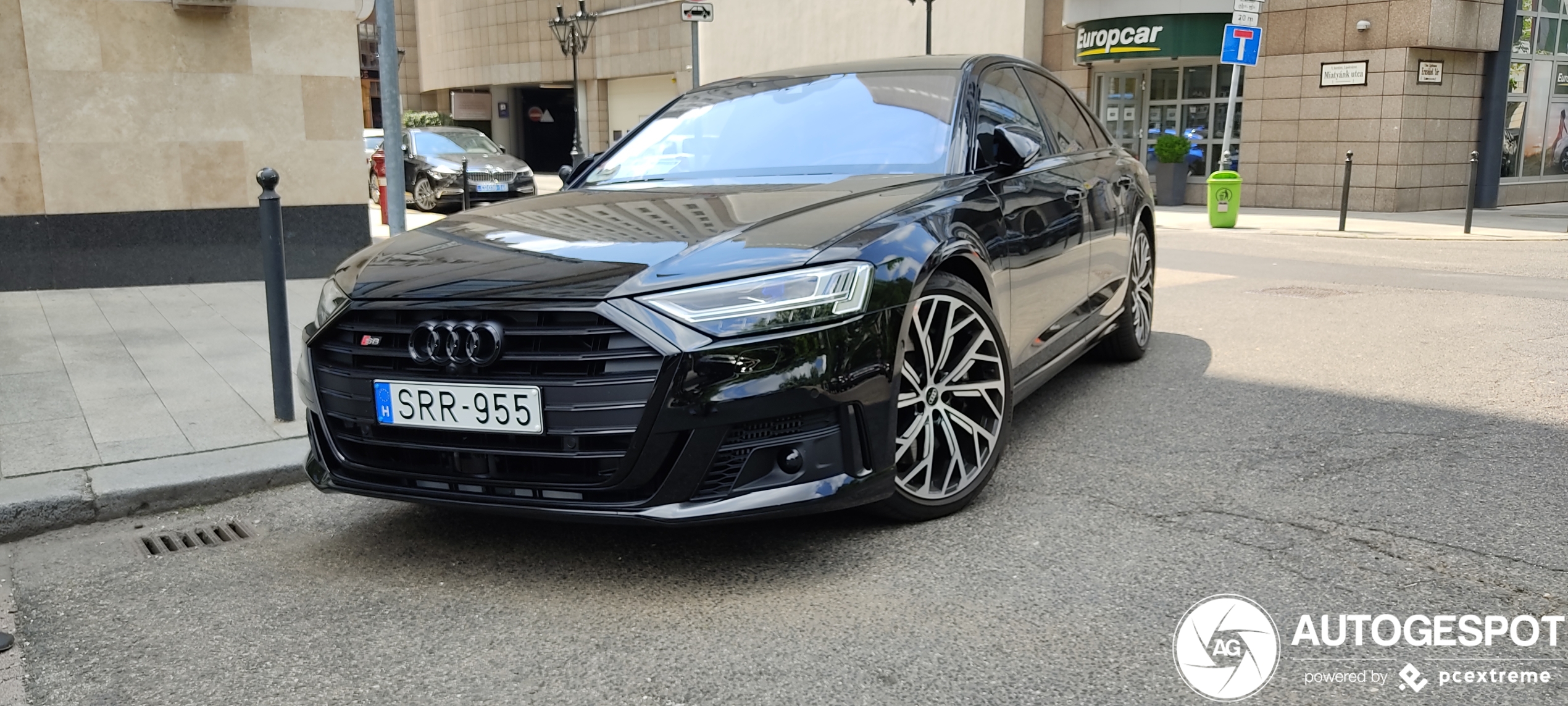 Audi S8 D5