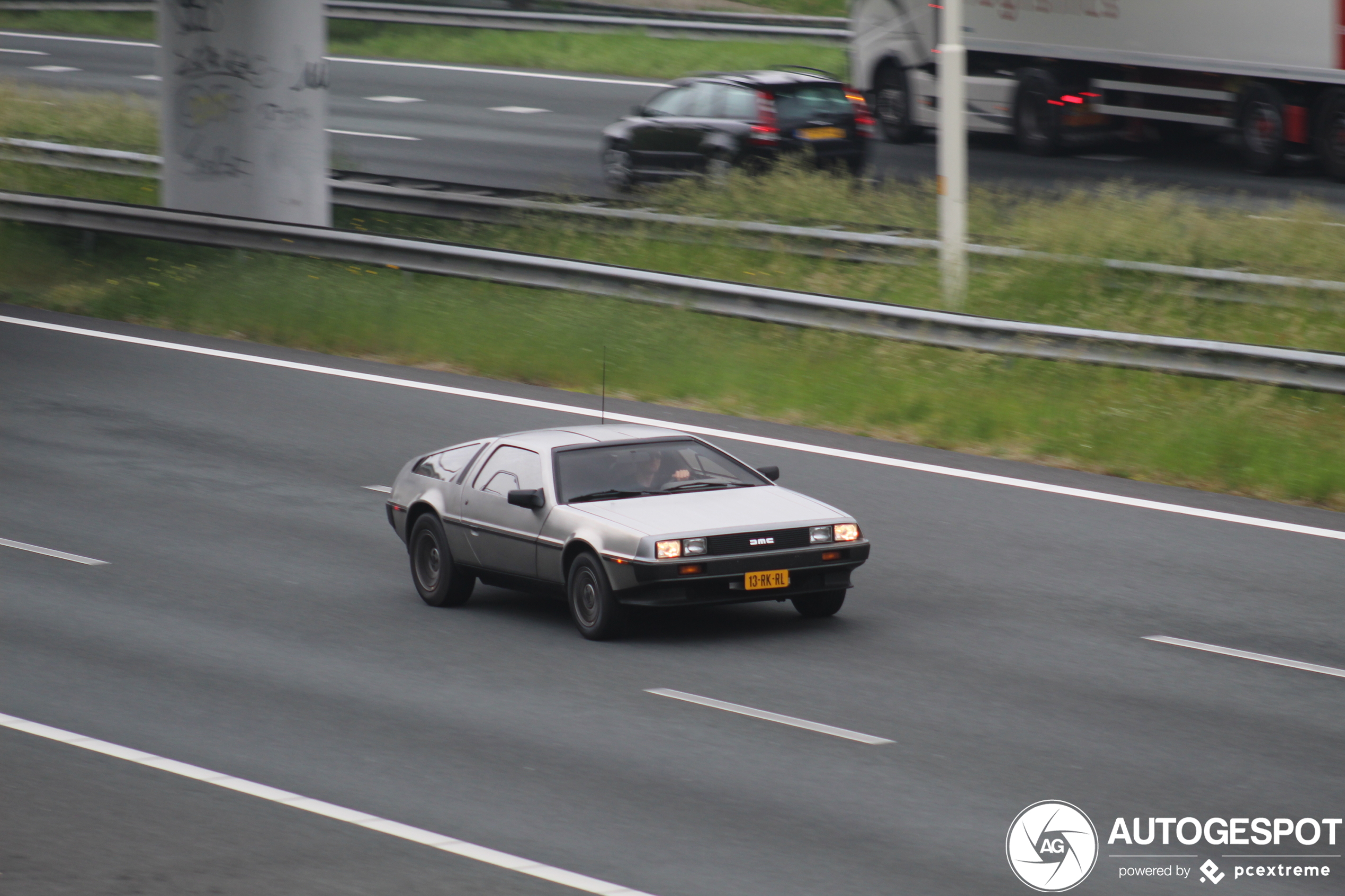 DeLorean DMC-12