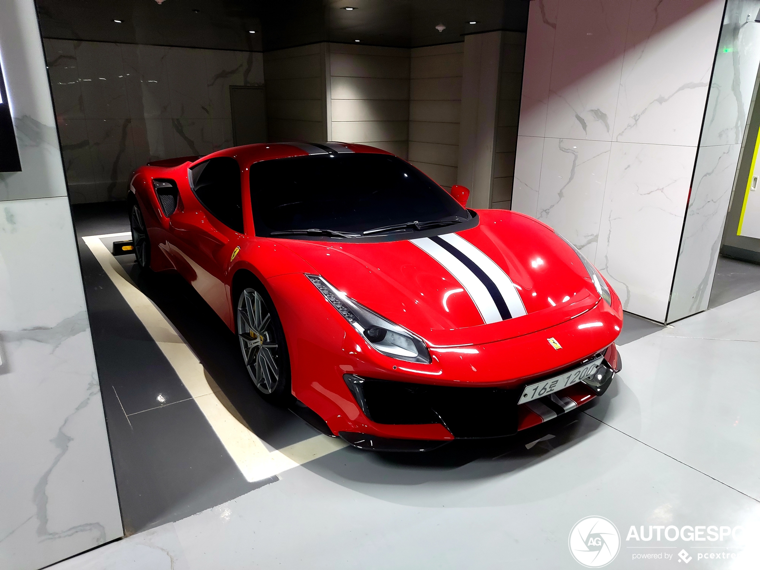 Ferrari 488 Pista