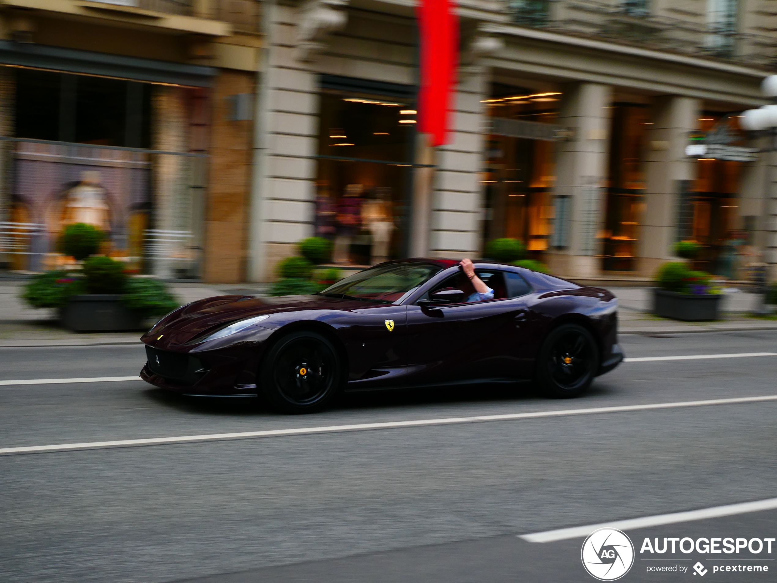 Ferrari 812 GTS