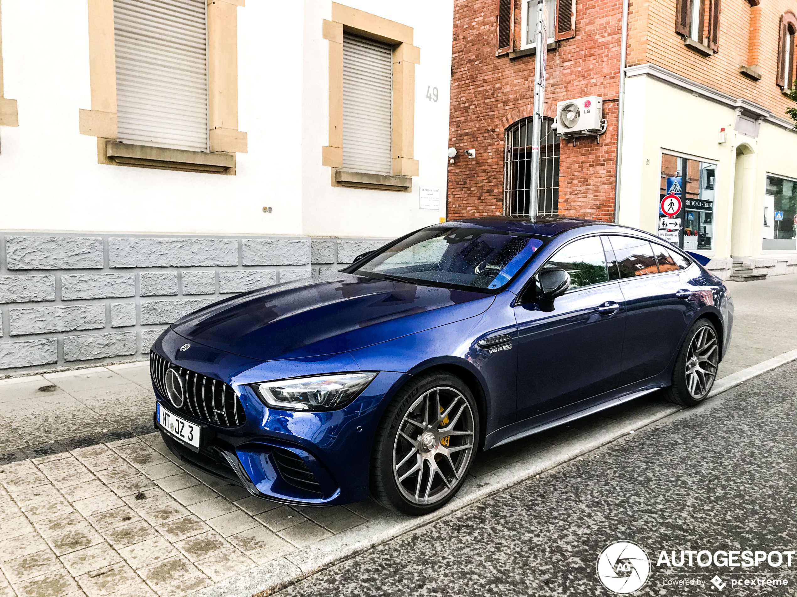 Mercedes-AMG GT 63 S X290