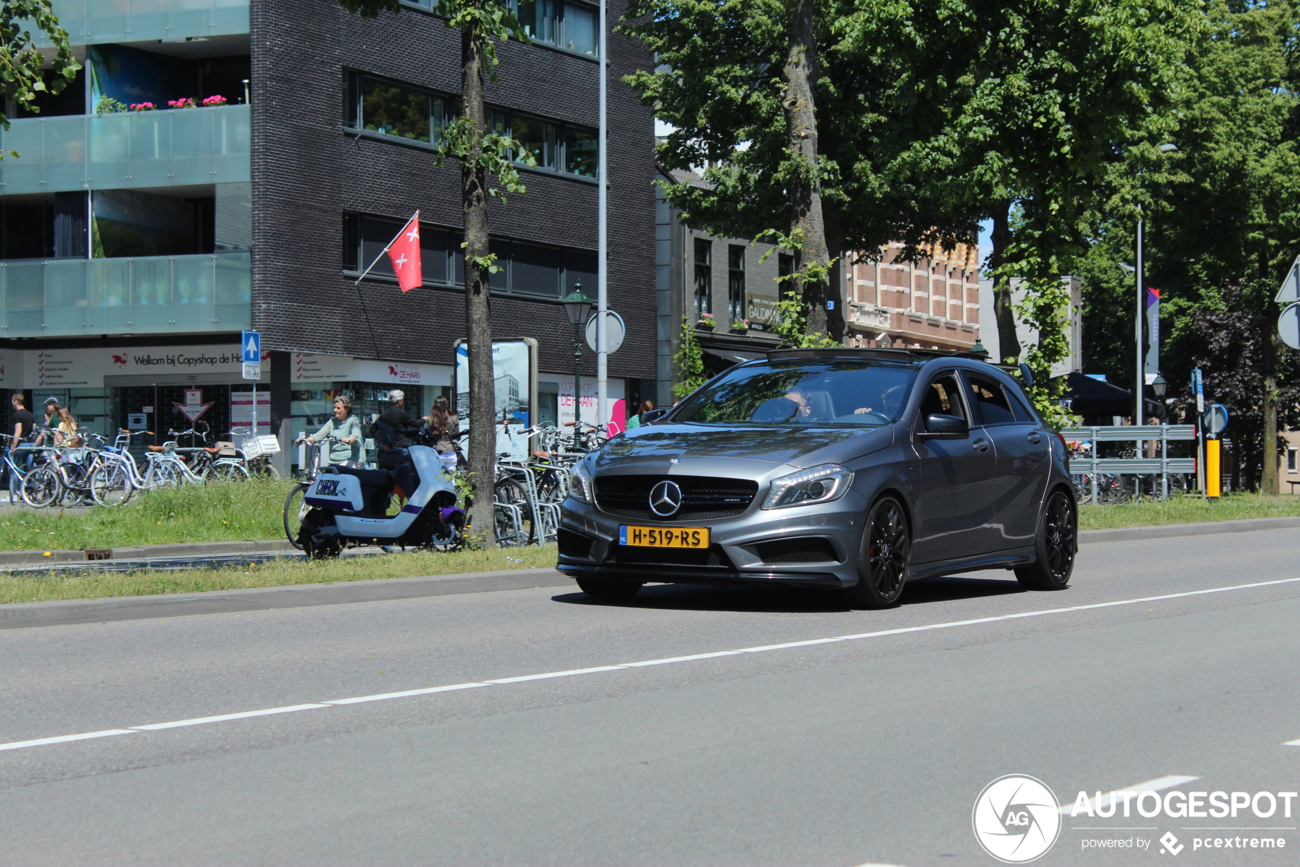 Mercedes-Benz A 45 AMG