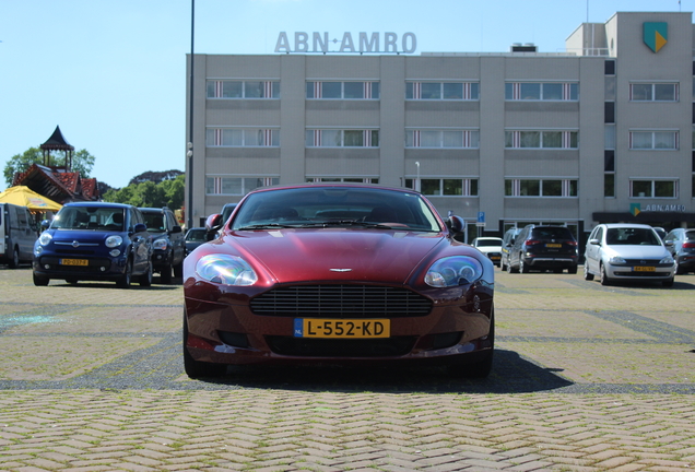 Aston Martin DB9 Volante