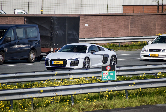 Audi R8 V10 Plus 2015