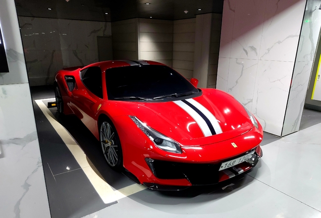 Ferrari 488 Pista